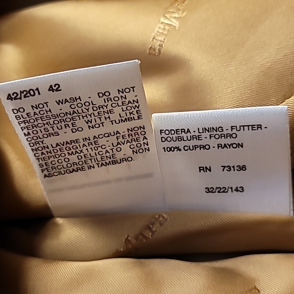 MaxMara Women's Camel Blazer - Picture 6 of 6